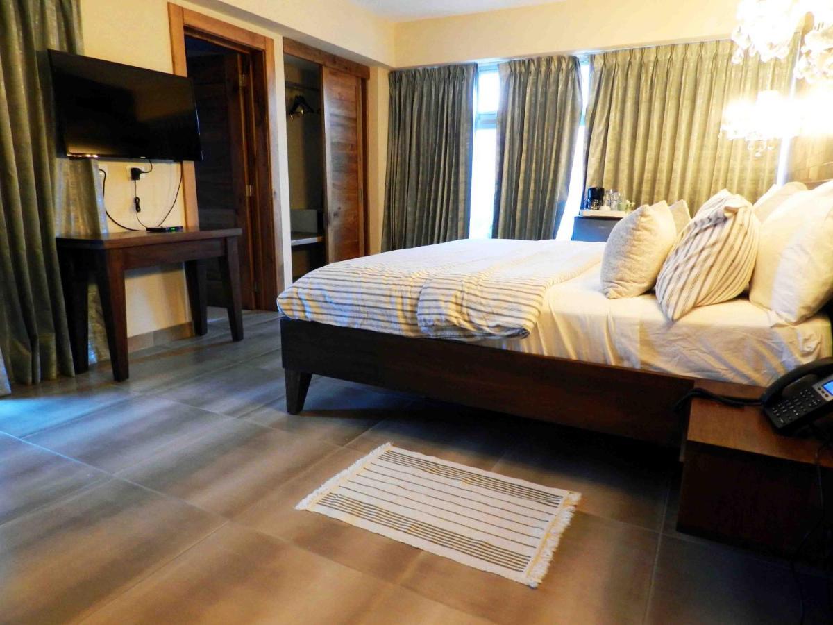 Mon Hotel Boutique 孔斯坦萨 外观 照片