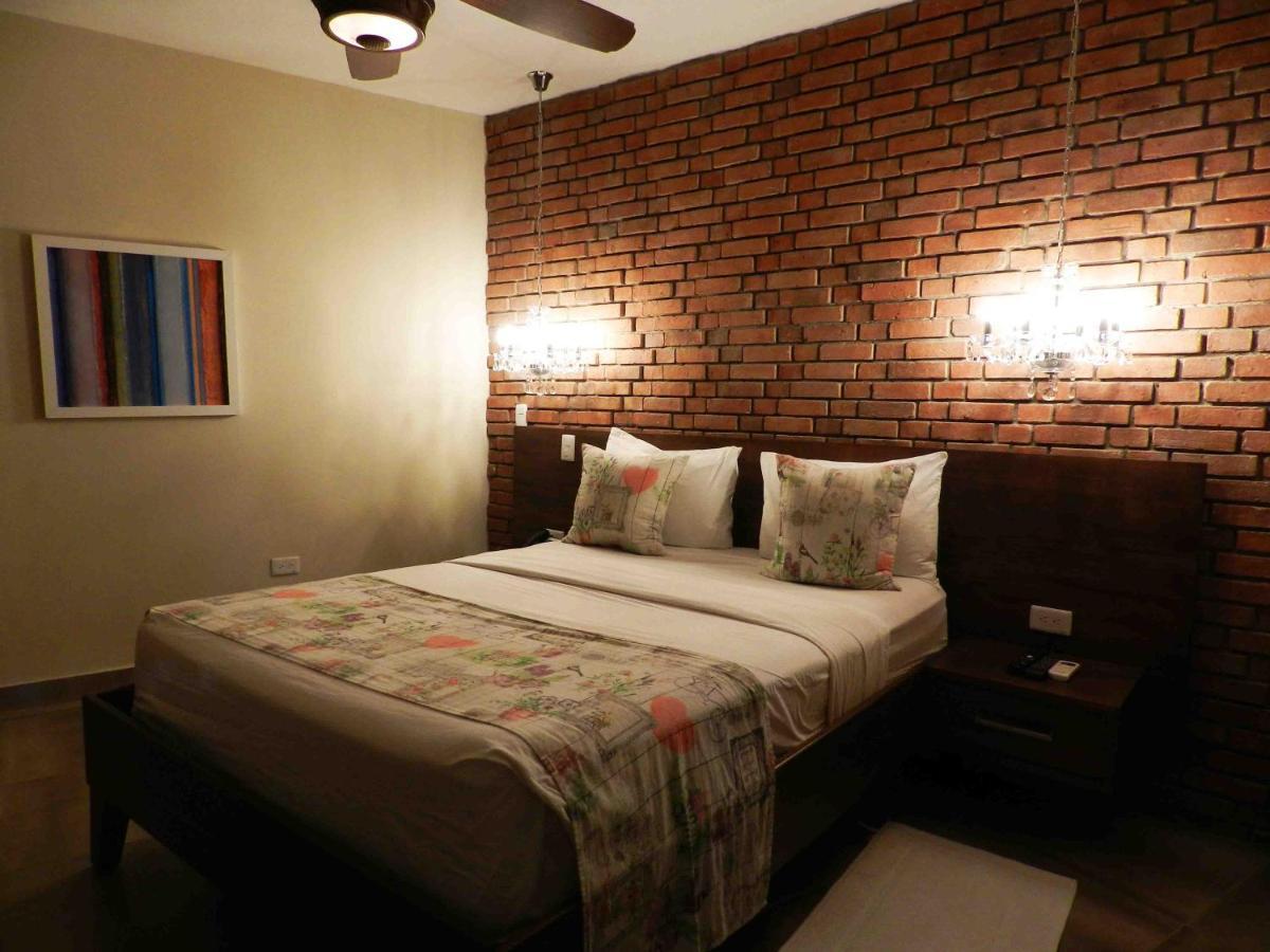 Mon Hotel Boutique 孔斯坦萨 外观 照片