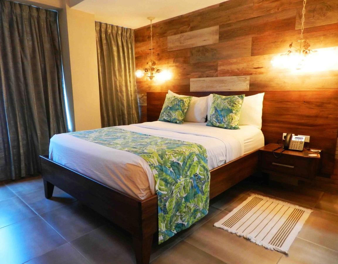 Mon Hotel Boutique 孔斯坦萨 外观 照片