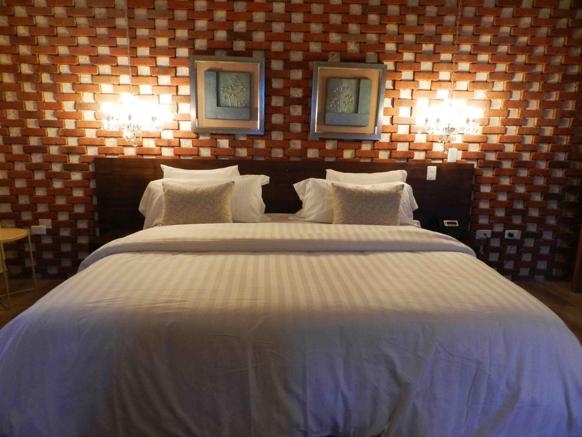 Mon Hotel Boutique 孔斯坦萨 外观 照片